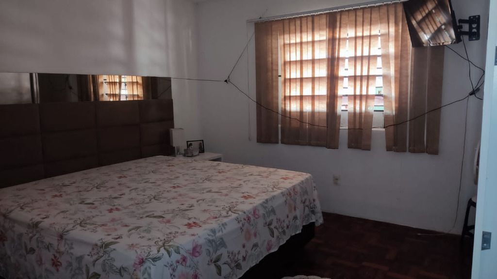 Chácara com 4 quartos - Aluguel por diária.