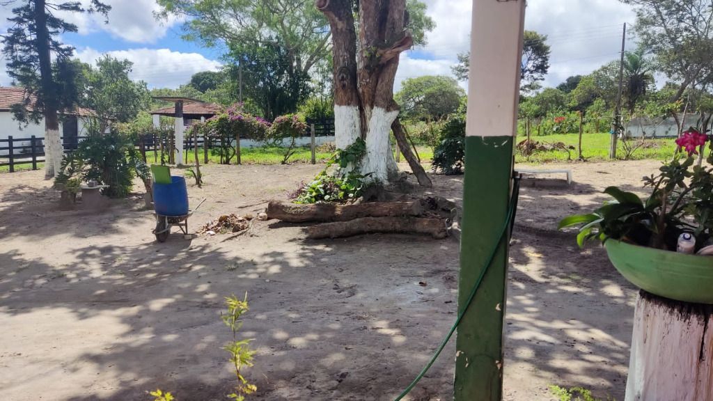 Chácara com 4 quartos - Aluguel por diária.