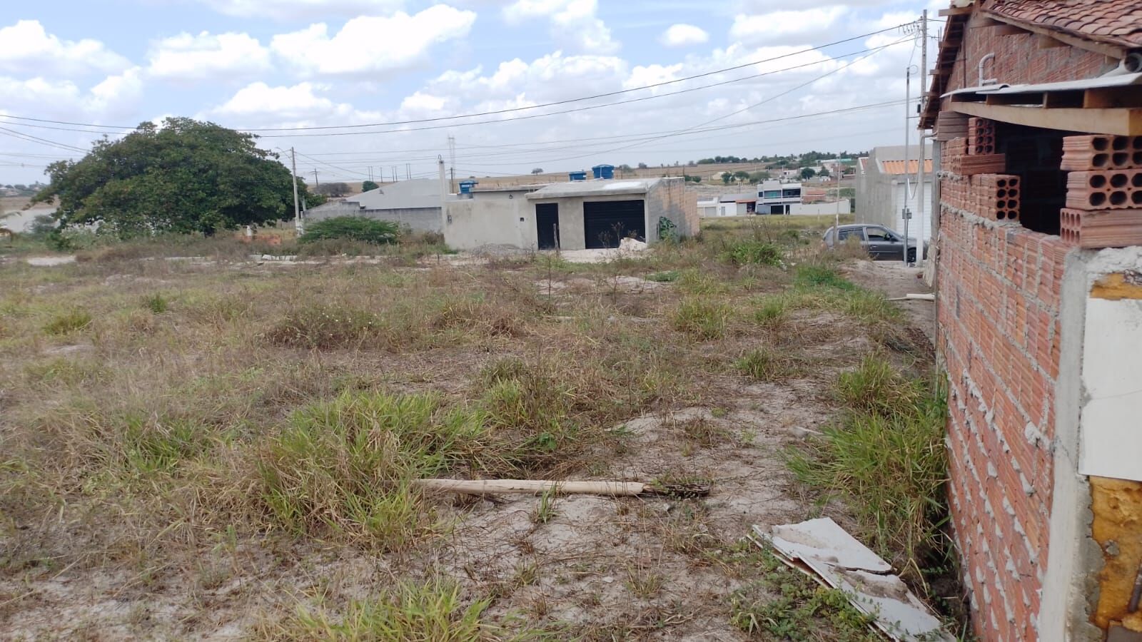 Imagens do imóveis Terreno à venda no bairro Novo Heliópolis em Garanhuns/PE