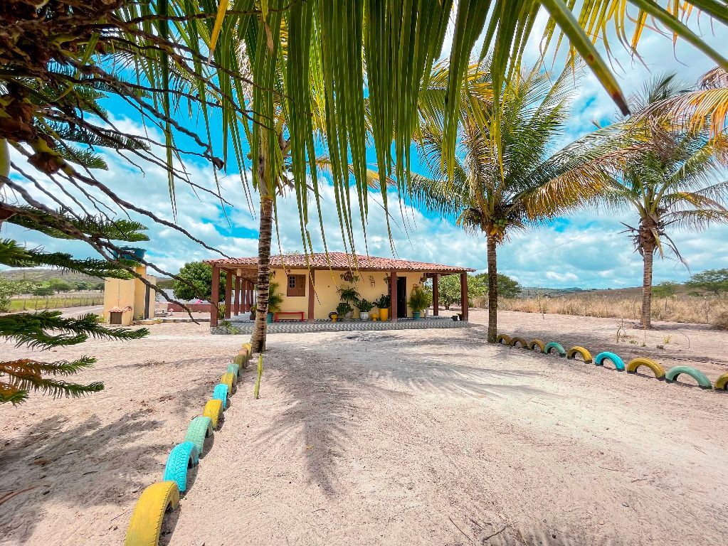 Imagens do imóveis Chácara com 3  quartos à venda, 2000 m² por R$ R$ 350.000,00 - Zona Rural - Garanhuns/PE