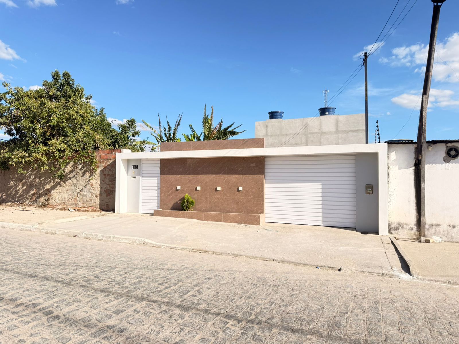 Imagens do imóveis Padrão à venda no bairro Francisco Figueira em Garanhuns-PE por R$280.000,00uns/PE