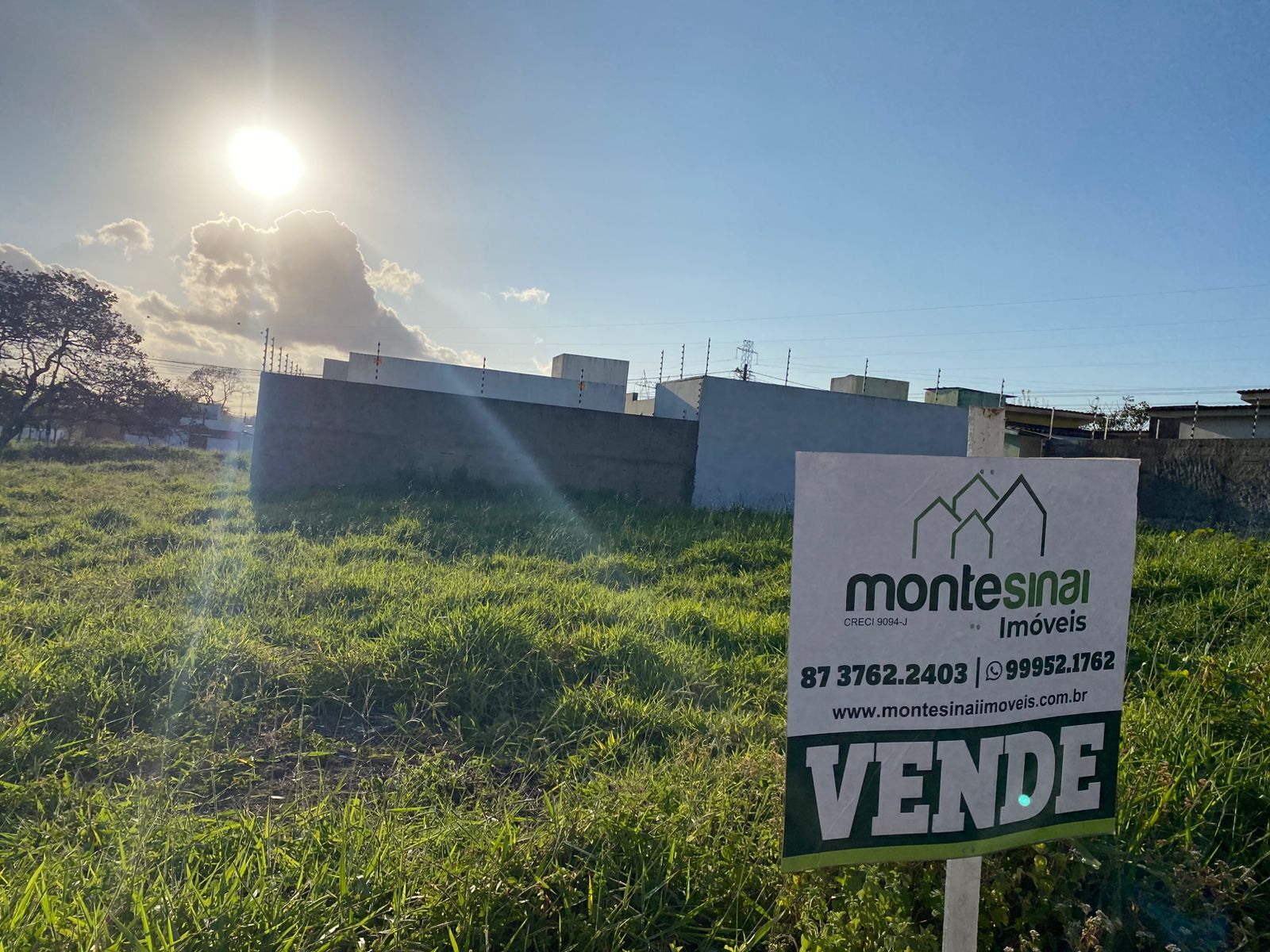 Imagens do imóveis R$70.000,00Terreno à venda no bairro Severiano de Moraes Filho - Garanhuns/PE