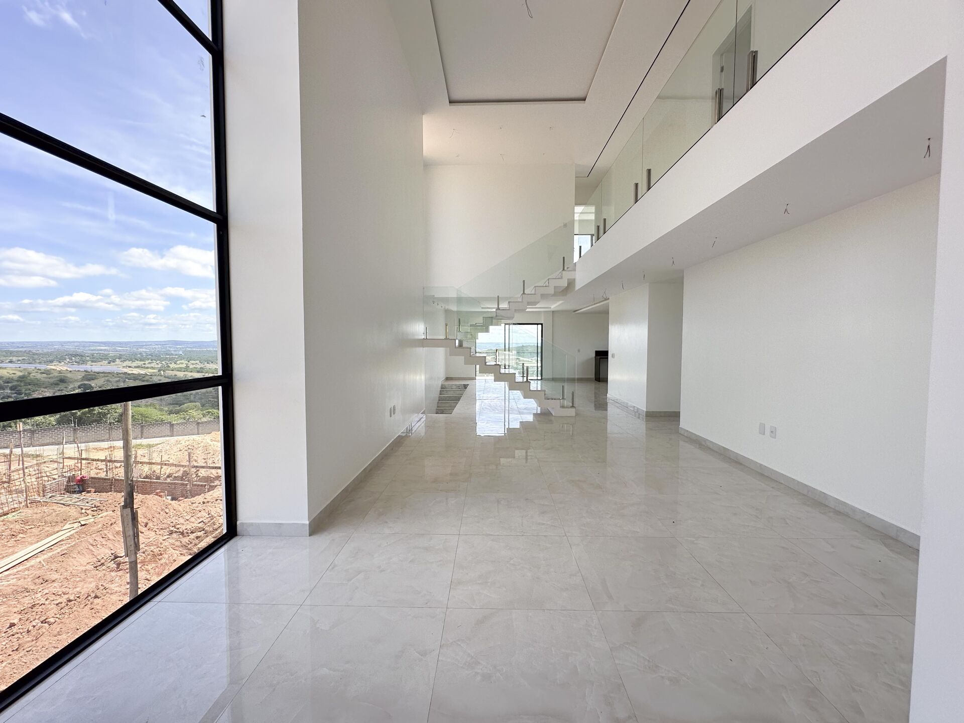 Imagens do imóveis Casa Alto Padrão á venda por R$ 1.800.000,00 no condominio Bellevue
