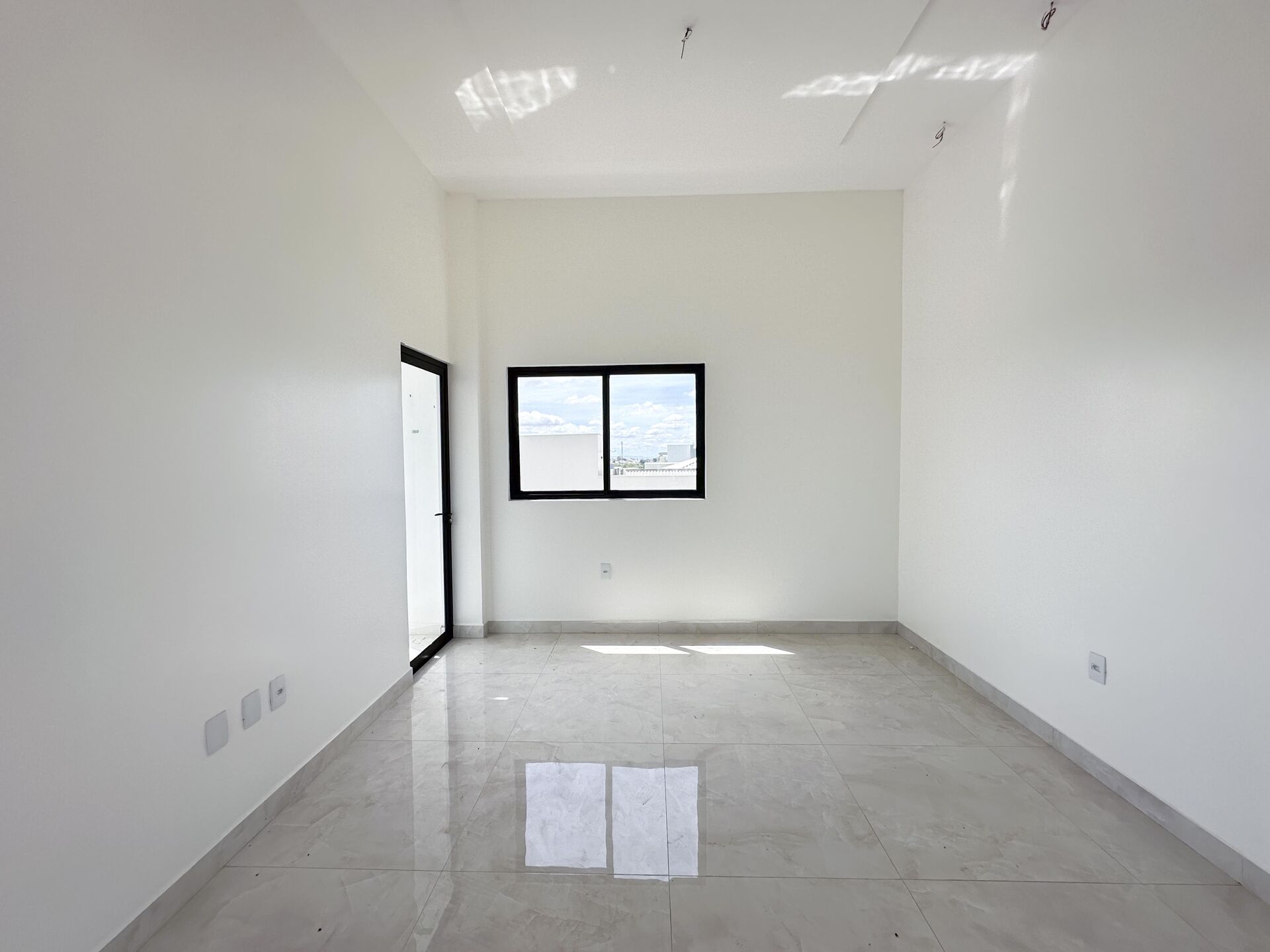 Casa Alto Padrão á venda por R$ 1.800.000,00 no condominio Bellevue