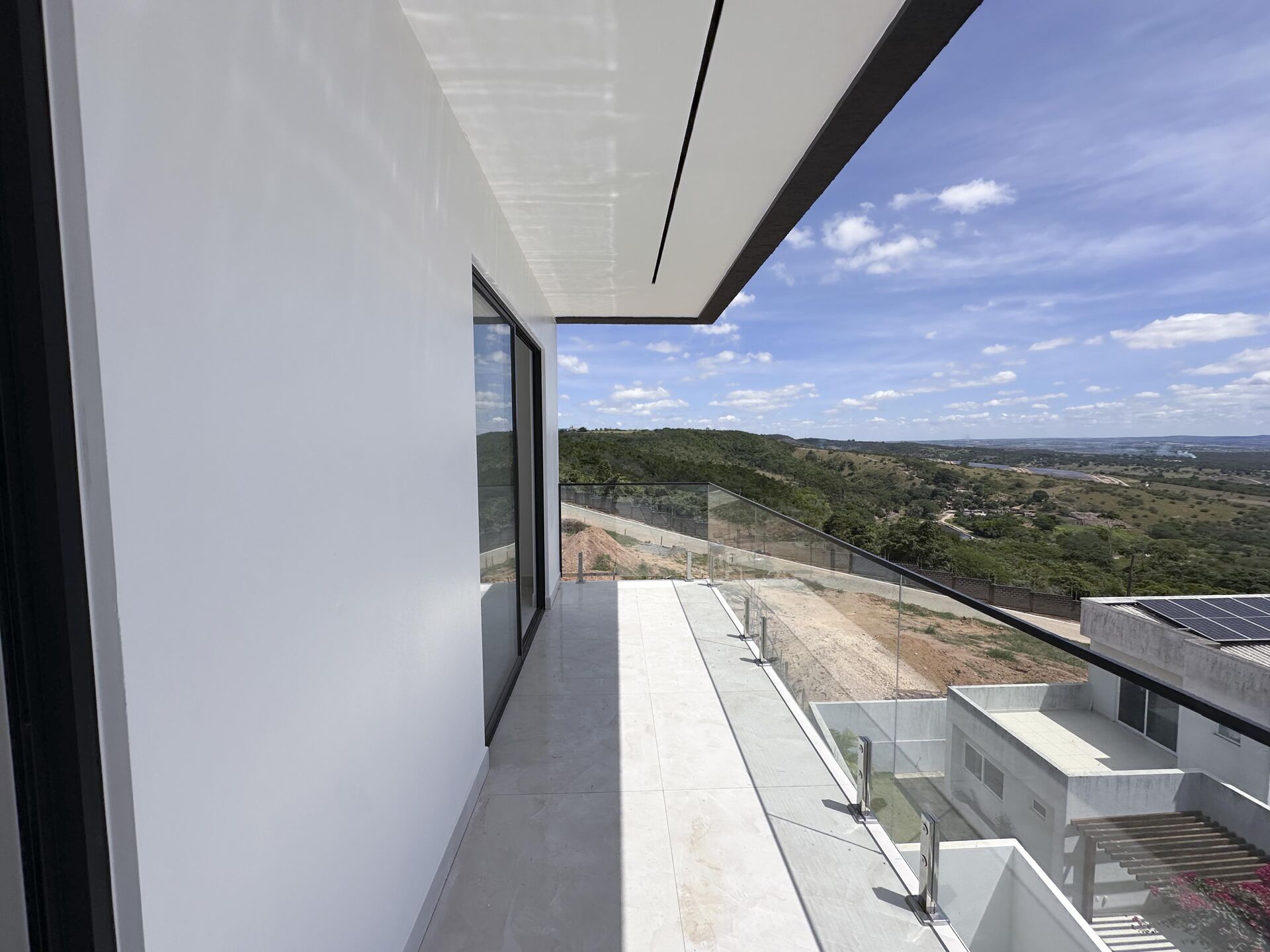 Casa Alto Padrão á venda por R$ 1.800.000,00 no condominio Bellevue