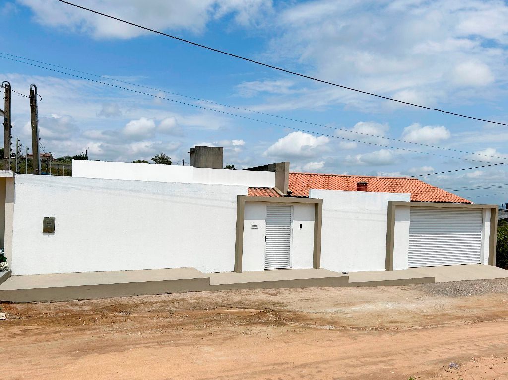 Imagens do imóveis Casa com 4 quartos à venda, 200 m² por 550.000,00 - Novo Heliópolis - Garanhuns/PE