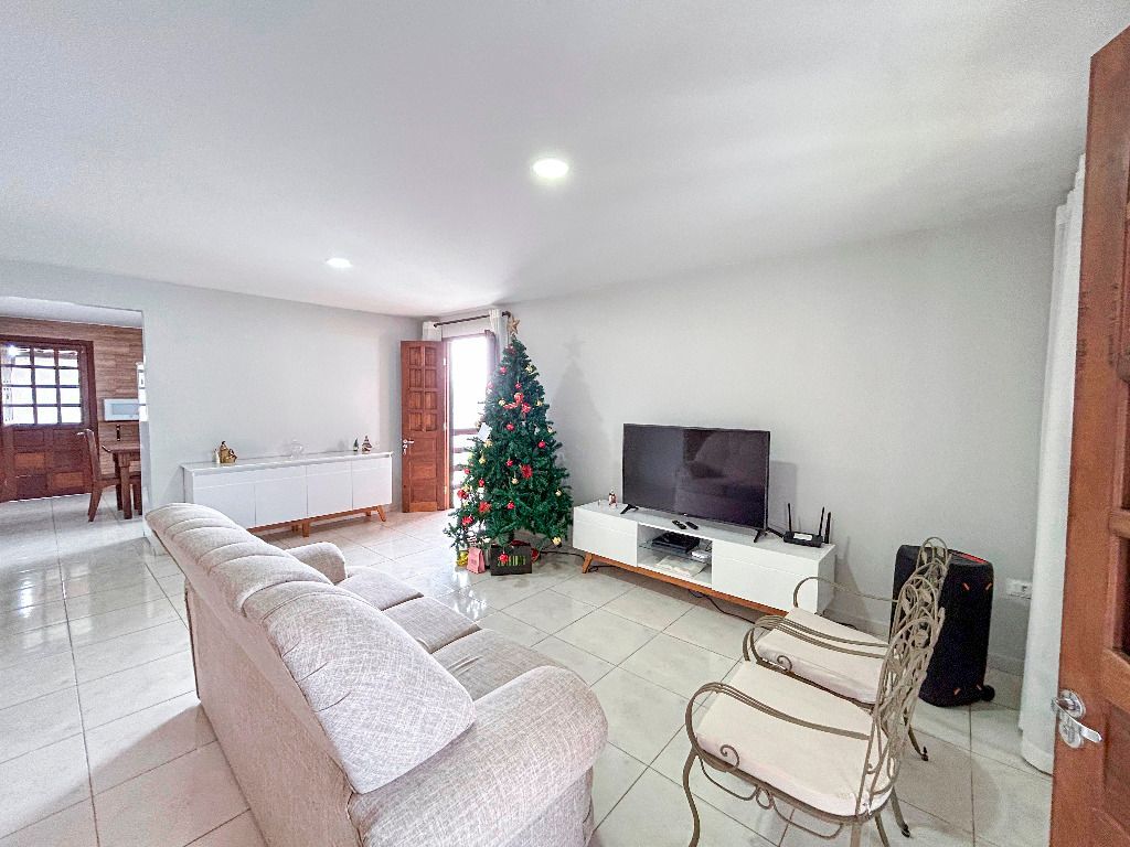 Imagens do imóveis Casa com 4 quartos à venda, 200 m² por 550.000,00 - Novo Heliópolis - Garanhuns/PE