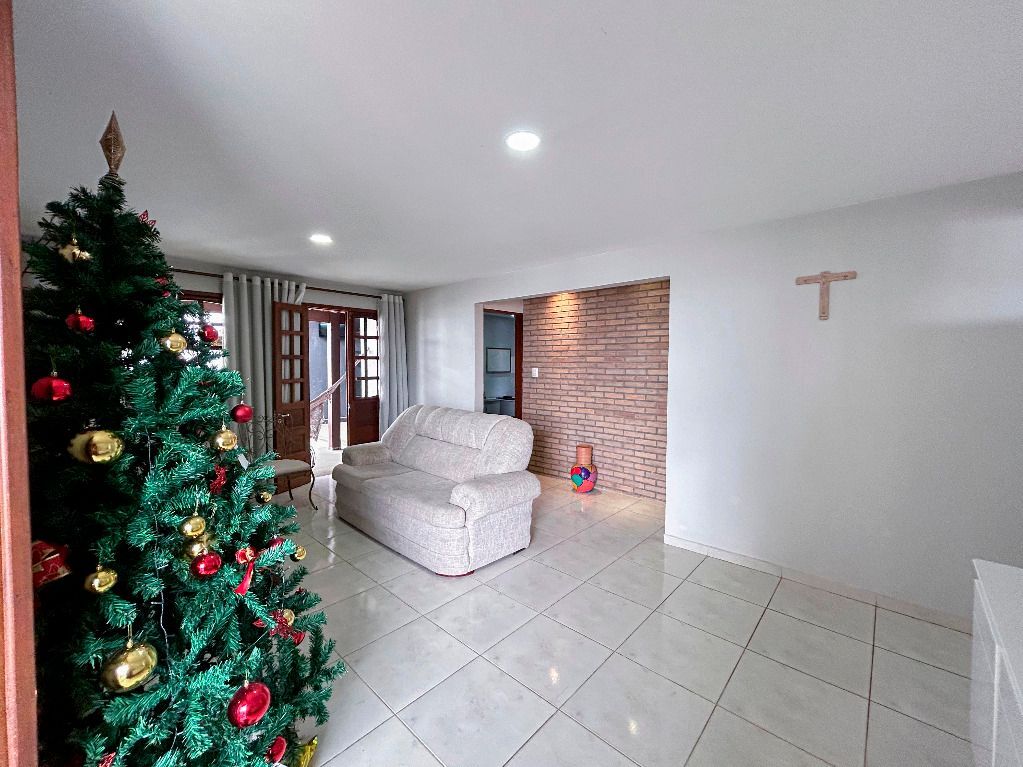 Imagens do imóveis Casa com 4 quartos à venda, 200 m² por 550.000,00 - Novo Heliópolis - Garanhuns/PE