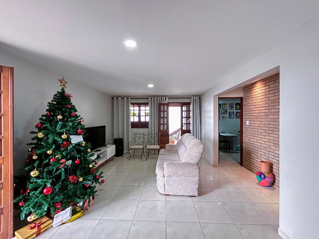 Imagens do imóveis Casa com 4 quartos à venda, 200 m² por 550.000,00 - Novo Heliópolis - Garanhuns/PE