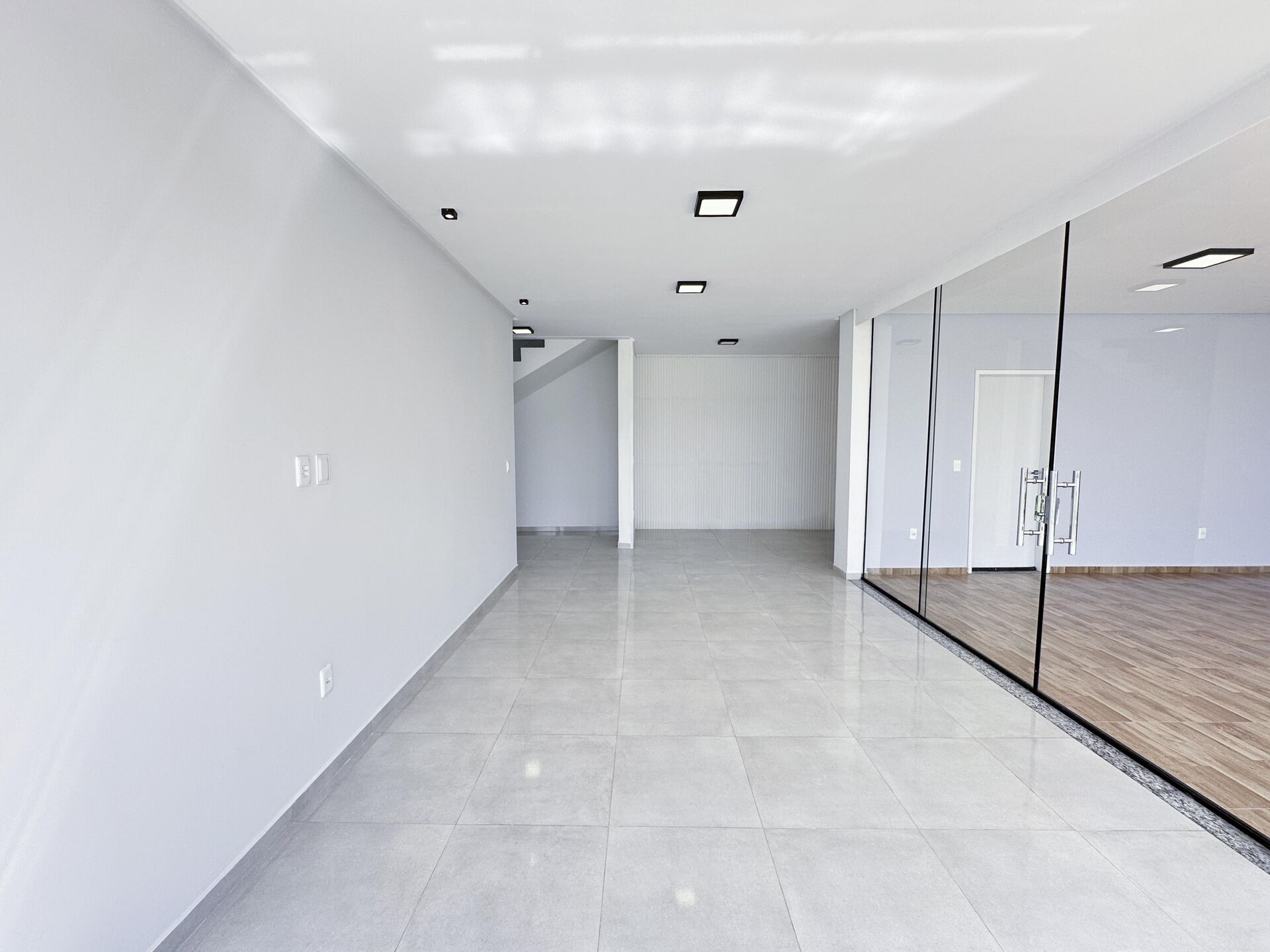 Imagens do imóveis Casa com 4 dormitórios à venda, 222 m² por R$850.000,00 - Condomínio Village São Marcos - Garanhuns/PE