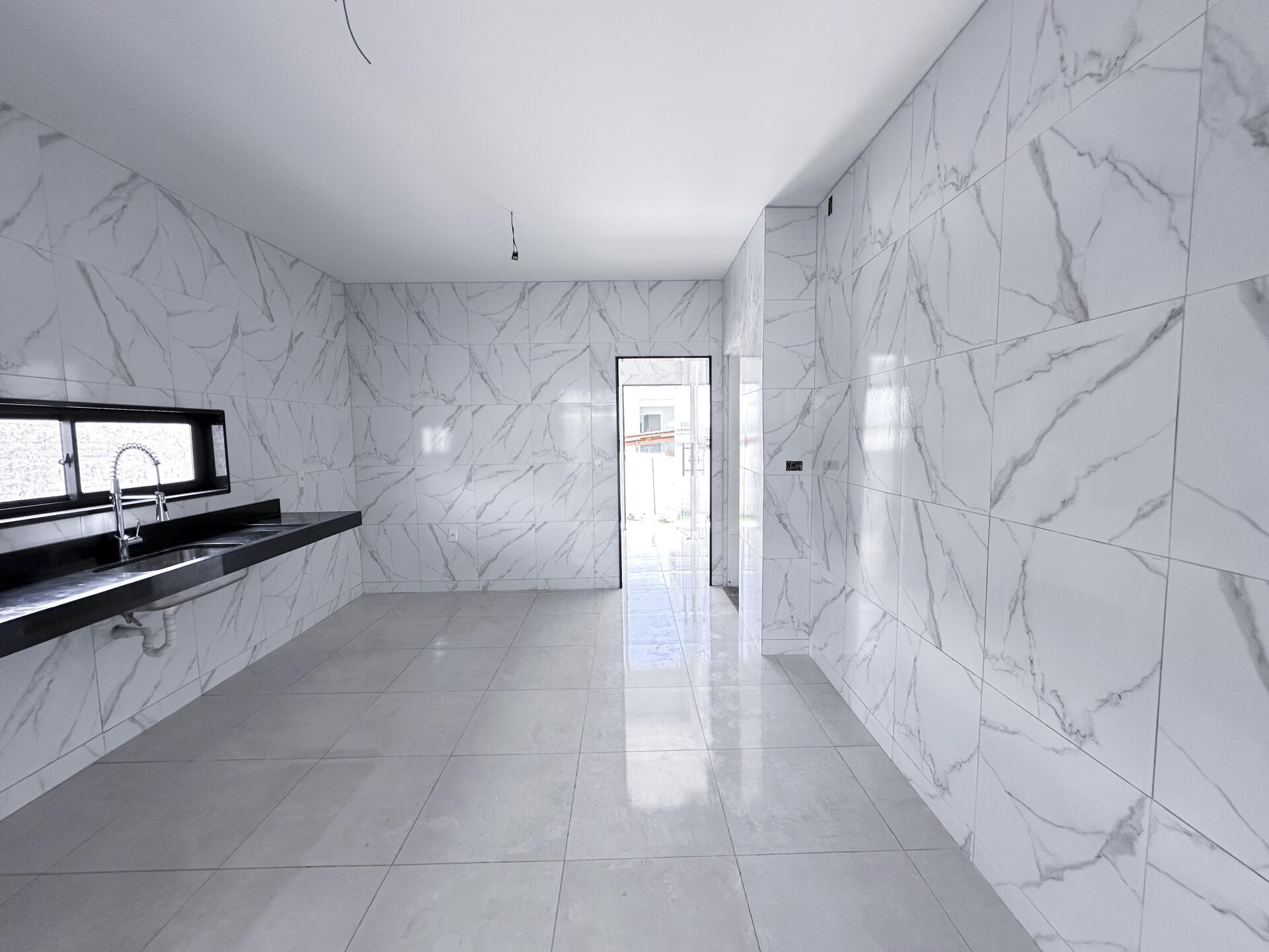 Imagens do imóveis Casa com 4 dormitórios à venda, 222 m² por R$850.000,00 - Condomínio Village São Marcos - Garanhuns/PE