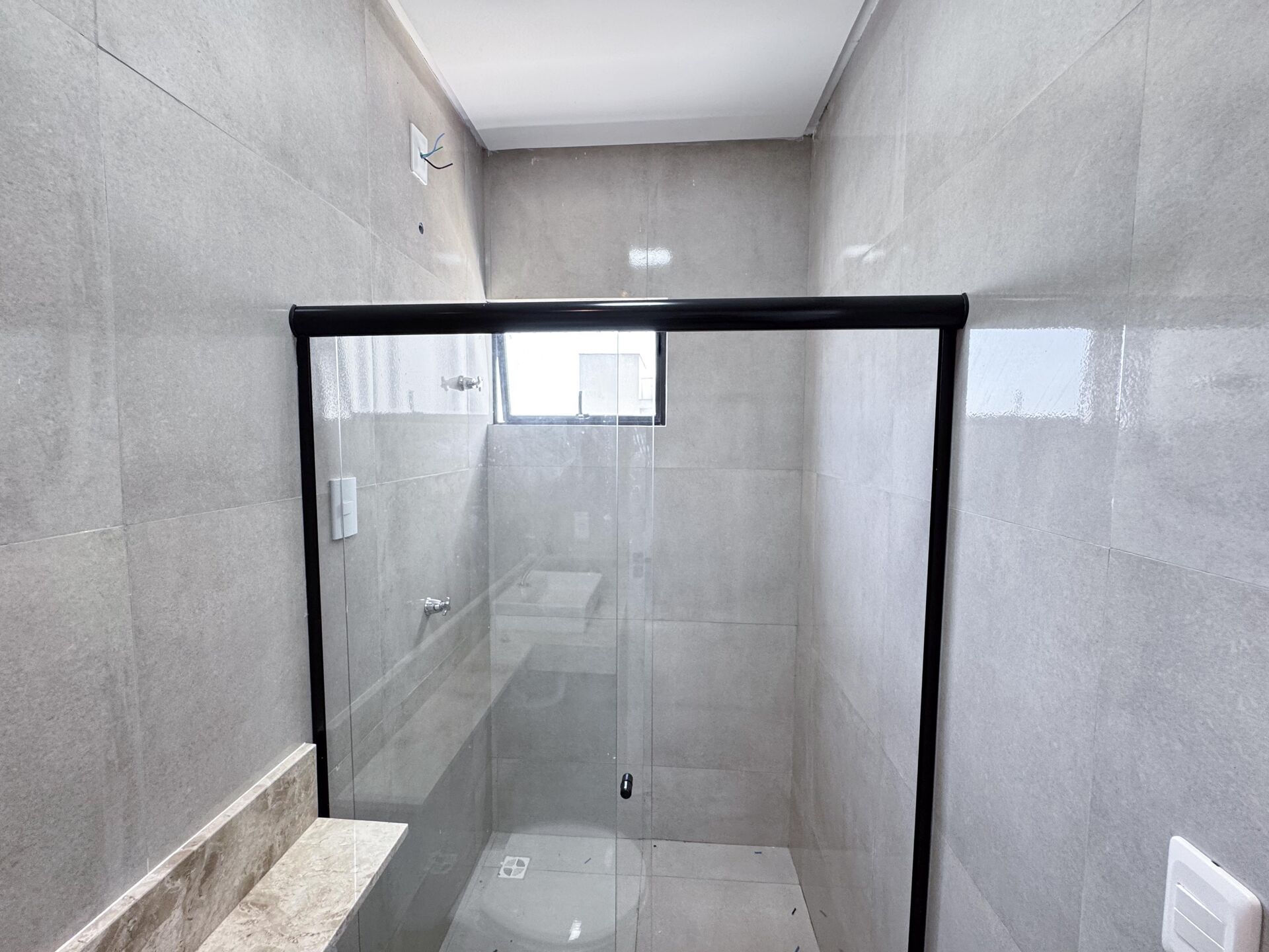 Imagens do imóveis Casa com 4 dormitórios à venda, 222 m² por R$850.000,00 - Condomínio Village São Marcos - Garanhuns/PE