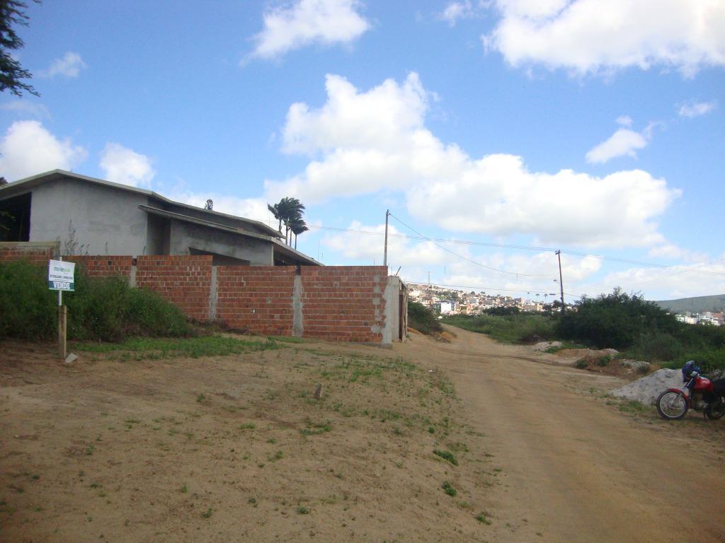 Imagens do imóveis Terreno à venda, 450 m² por R$ 90.000,00 - Francisco Simão dos Santos Figueira - Cohab 2 - Garanhuns/PE