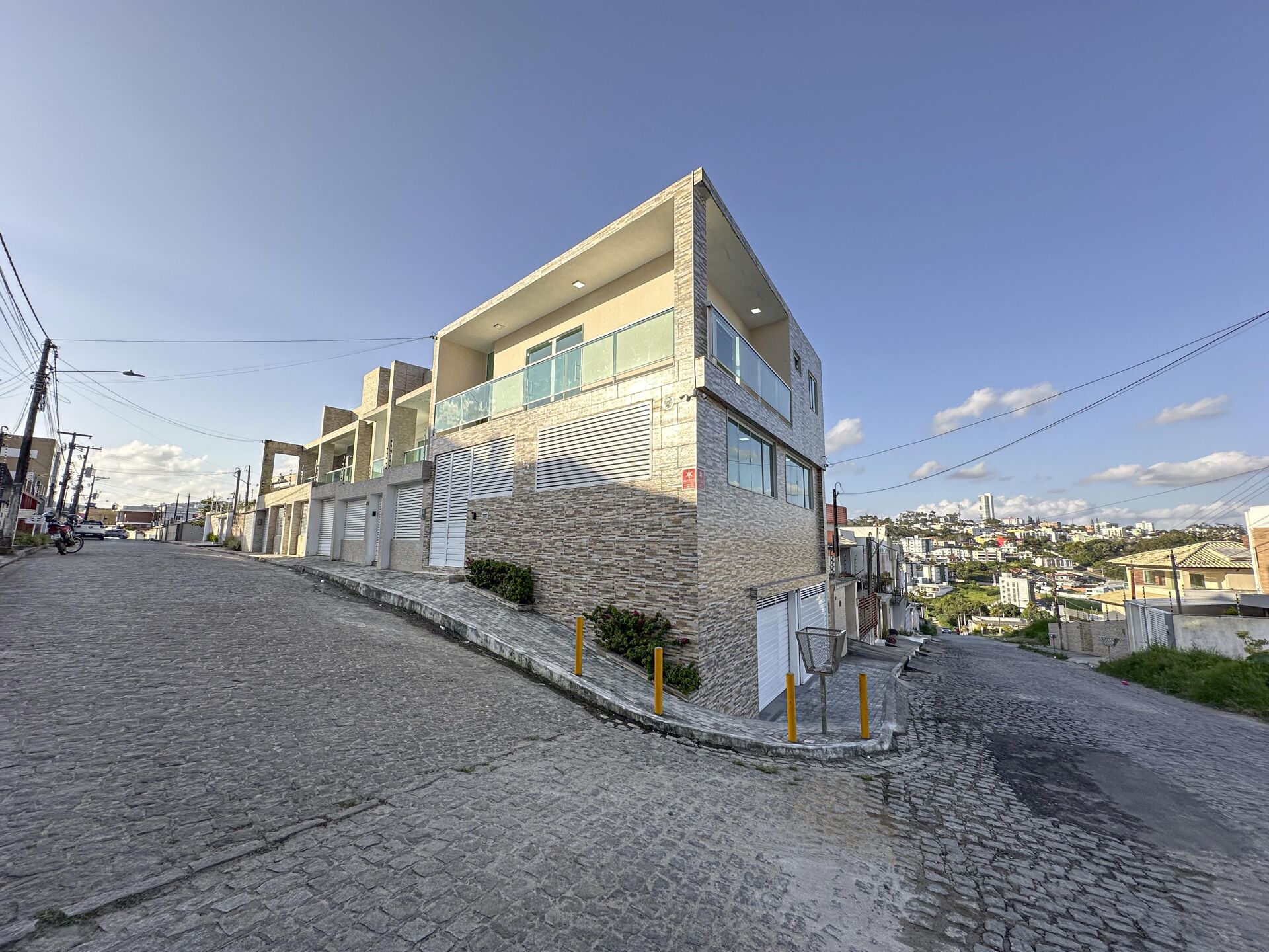 Imagens do imóveis Casa Alto Padrão a venda por R$ 760.000,00 no bairro Boa Vista