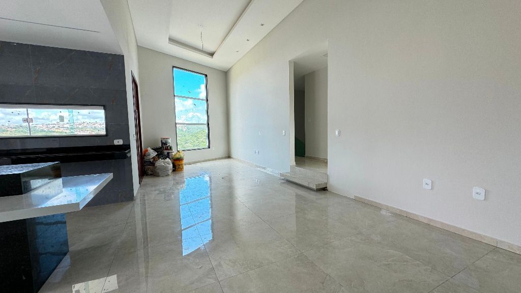 Casa para Aluguel com 4 quartos à venda por R$ 3.900,00 - José Maria Dourado - Garanhuns-PE