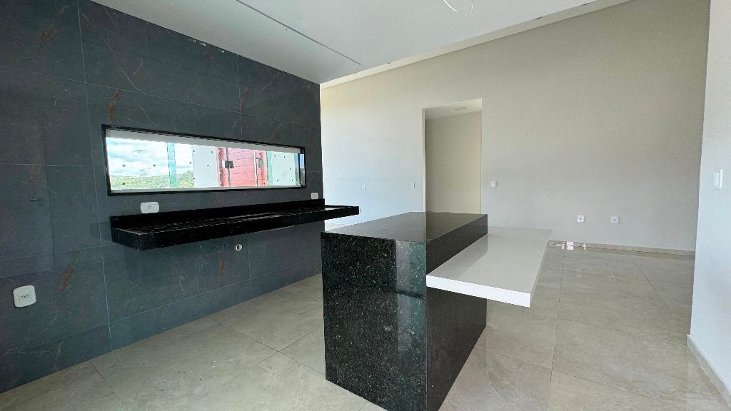 Casa para Aluguel com 4 quartos à venda por R$ 3.900,00 - José Maria Dourado - Garanhuns-PE