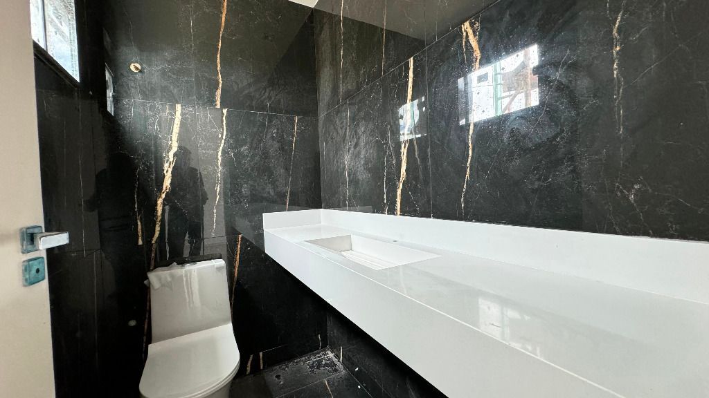 Casa para Aluguel com 4 quartos à venda por R$ 3.900,00 - José Maria Dourado - Garanhuns-PE