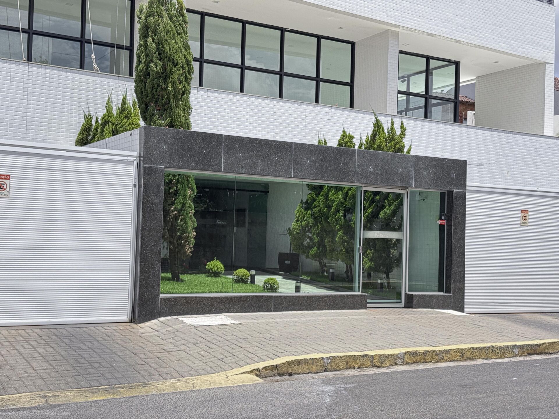 Apartamento para Aluguel Alto Padrão Edifício Portinari por R$ 4.500,00 no bairro Heliópolis - Garanhuns/PE