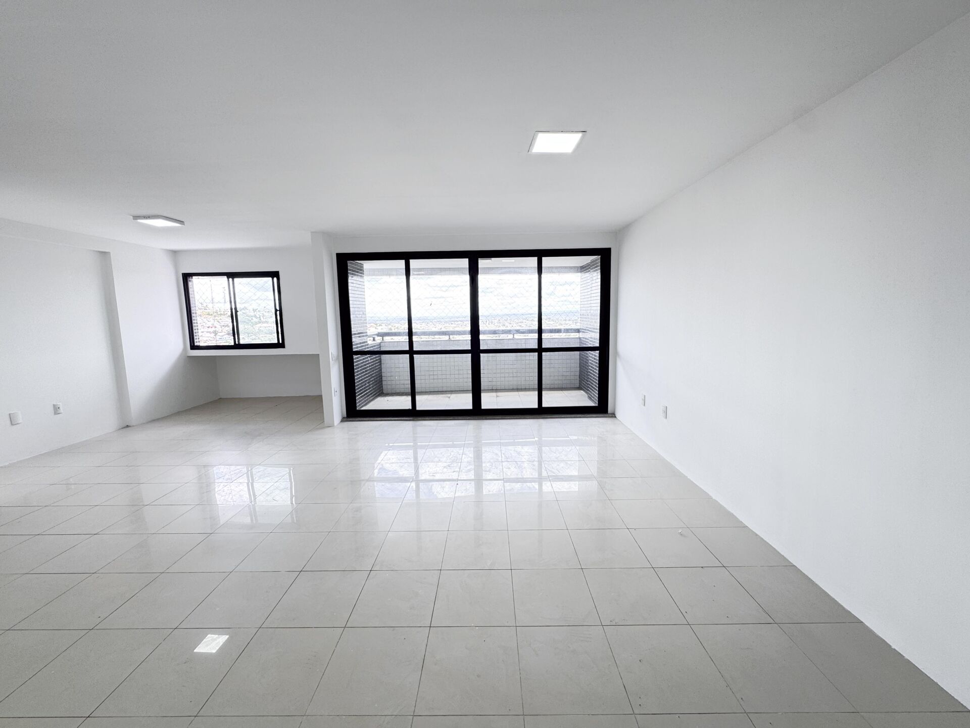 Apartamento para Aluguel Alto Padrão Edifício Portinari por R$ 4.500,00 no bairro Heliópolis - Garanhuns/PE