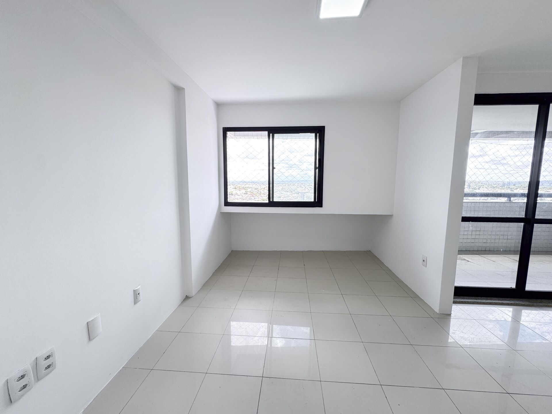 Apartamento para Aluguel Alto Padrão Edifício Portinari por R$ 4.500,00 no bairro Heliópolis - Garanhuns/PE