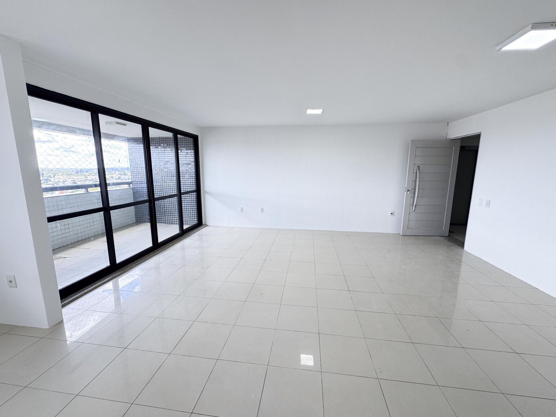 Apartamento para Aluguel Alto Padrão Edifício Portinari por R$ 4.500,00 no bairro Heliópolis - Garanhuns/PE