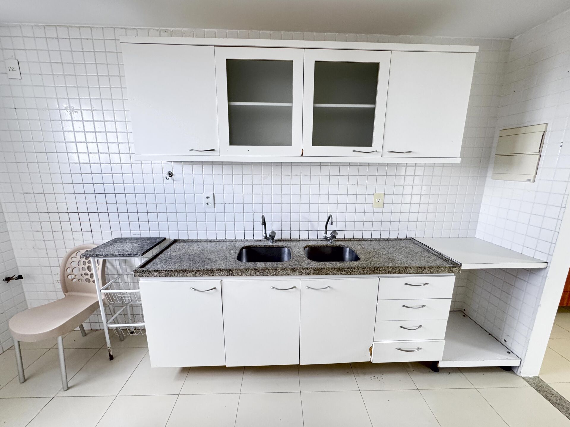 Apartamento para Aluguel Alto Padrão Edifício Portinari por R$ 4.500,00 no bairro Heliópolis - Garanhuns/PE