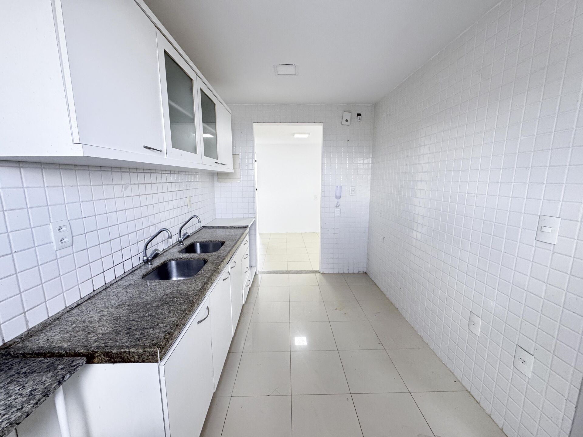 Apartamento para Aluguel Alto Padrão Edifício Portinari por R$ 4.500,00 no bairro Heliópolis - Garanhuns/PE