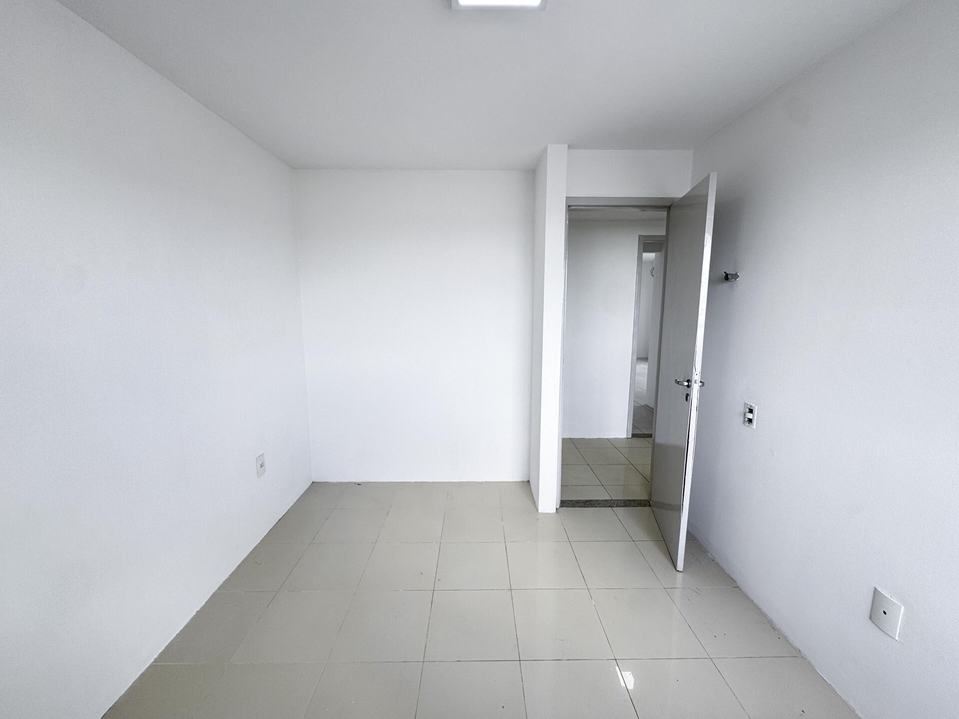 Apartamento para Aluguel Alto Padrão Edifício Portinari por R$ 4.500,00 no bairro Heliópolis - Garanhuns/PE
