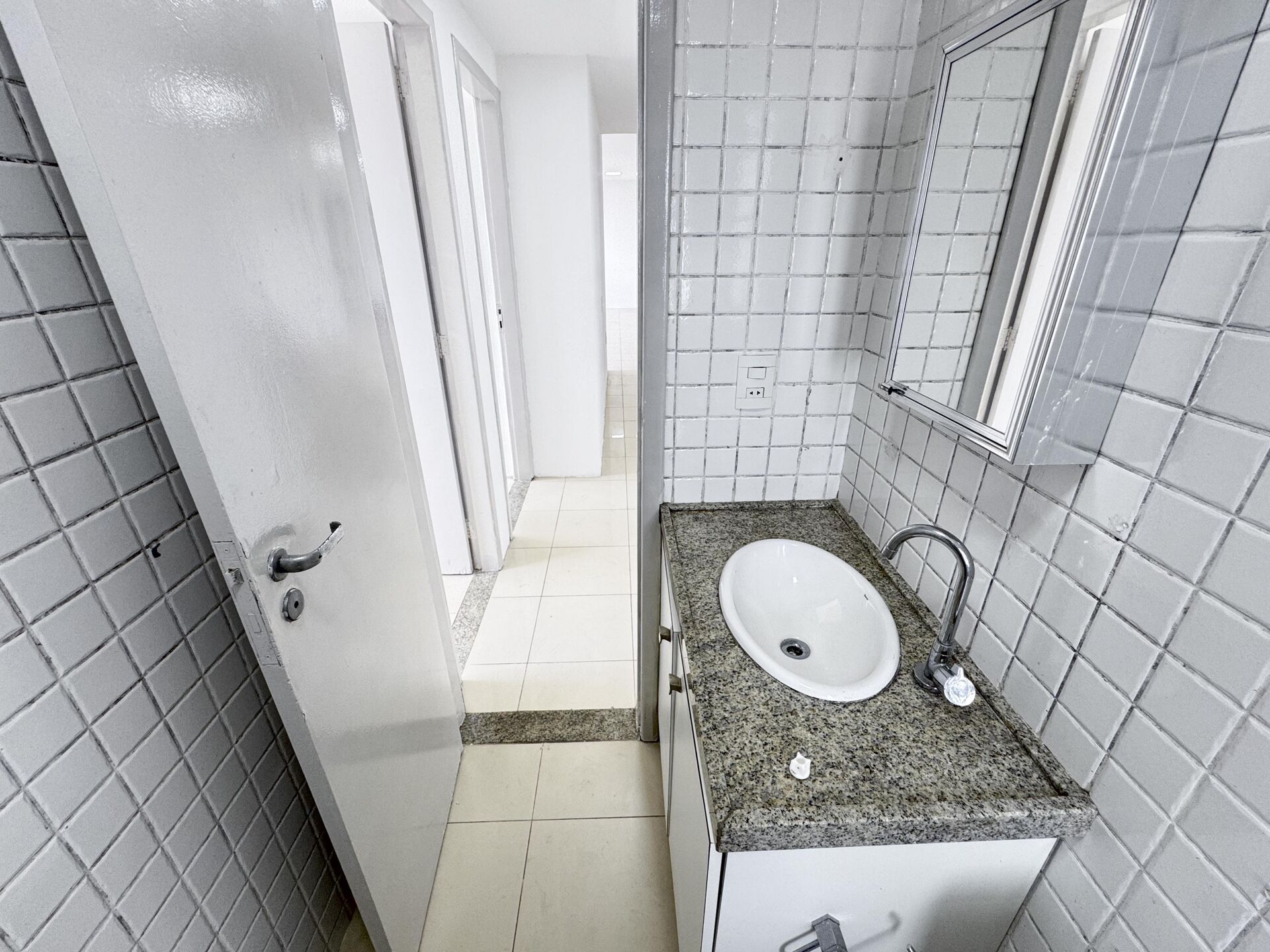 Apartamento para Aluguel Alto Padrão Edifício Portinari por R$ 4.500,00 no bairro Heliópolis - Garanhuns/PE