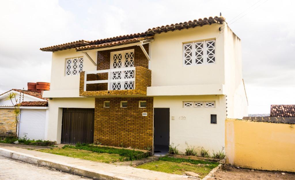 Imagens do imóveis Casa com 4 quartos à venda, 280 m² por R$ 450.000 - Heliópolis - Garanhuns/PE