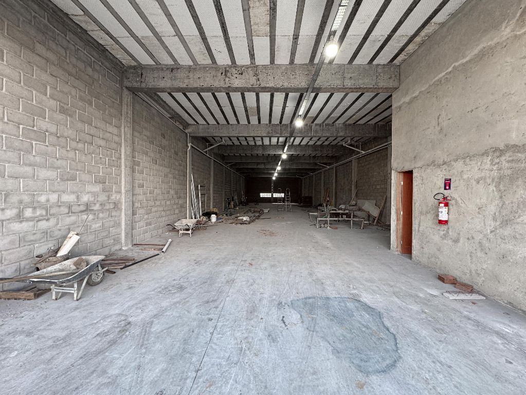 Galpão para venda por R$ 3.000.000,00- Severiano Moraes Filho - Garanhuns/PE