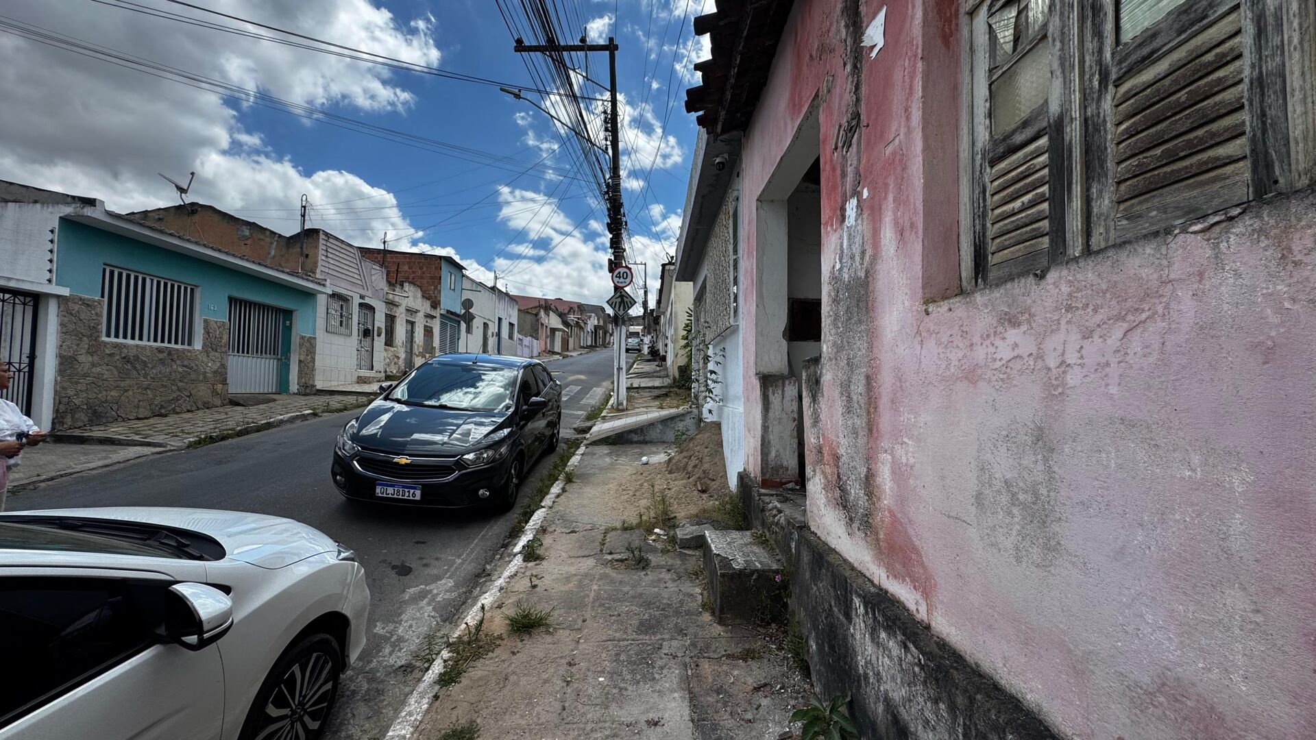 Terreno a venda 6x47 Bairro Santo Antõnio por R$250.000,00 Garanhuns-PE