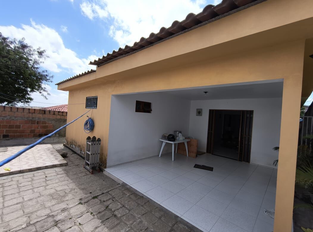 Imagens do imóveis Casa à venda no bairro Aloísio Pinto -R$380.000,00. Garanhuns/PE