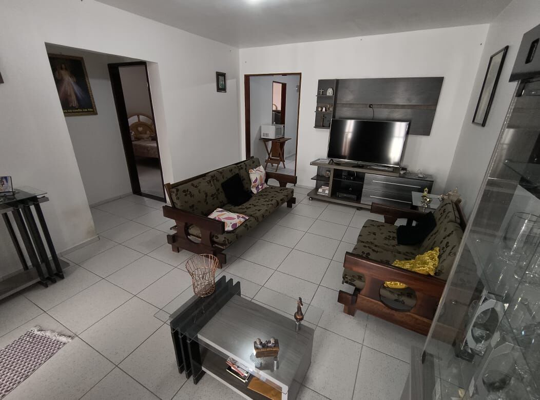 Imagens do imóveis Casa à venda no bairro Aloísio Pinto -R$380.000,00. Garanhuns/PE