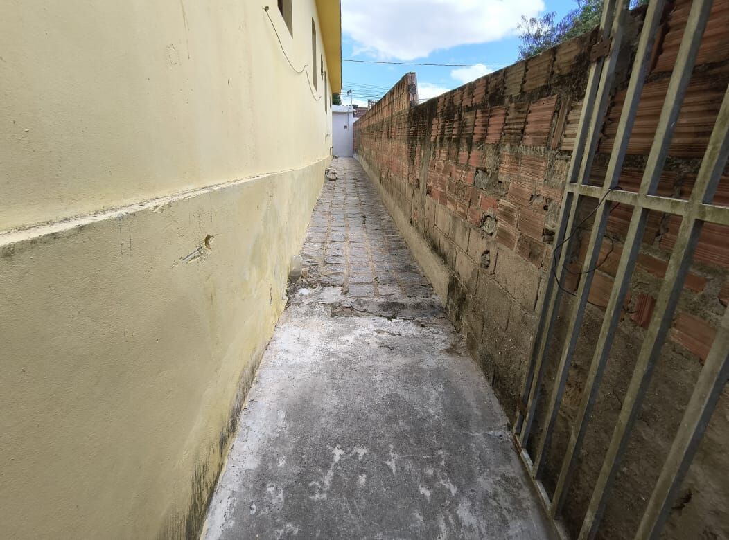 Imagens do imóveis Casa à venda no bairro Aloísio Pinto -R$380.000,00. Garanhuns/PE