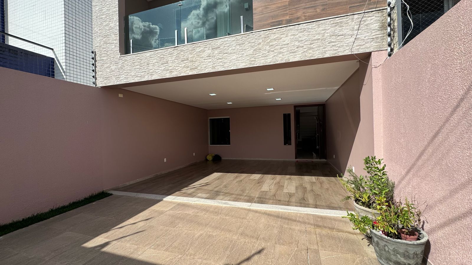 Imagens do imóveis Casa à venda por R$750.000,00 no bairro Heliópolis - Garanhuns/PE