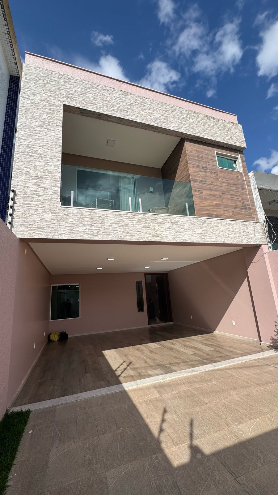 Imagens do imóveis Casa à venda por R$750.000,00 no bairro Heliópolis - Garanhuns/PE