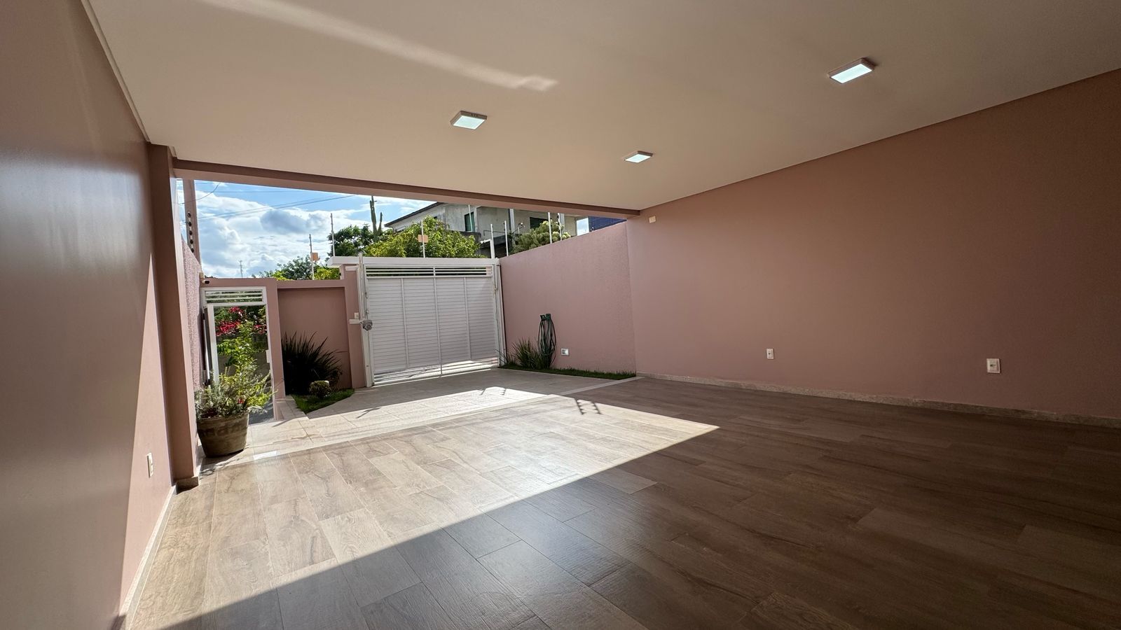 Imagens do imóveis Casa à venda por R$750.000,00 no bairro Heliópolis - Garanhuns/PE