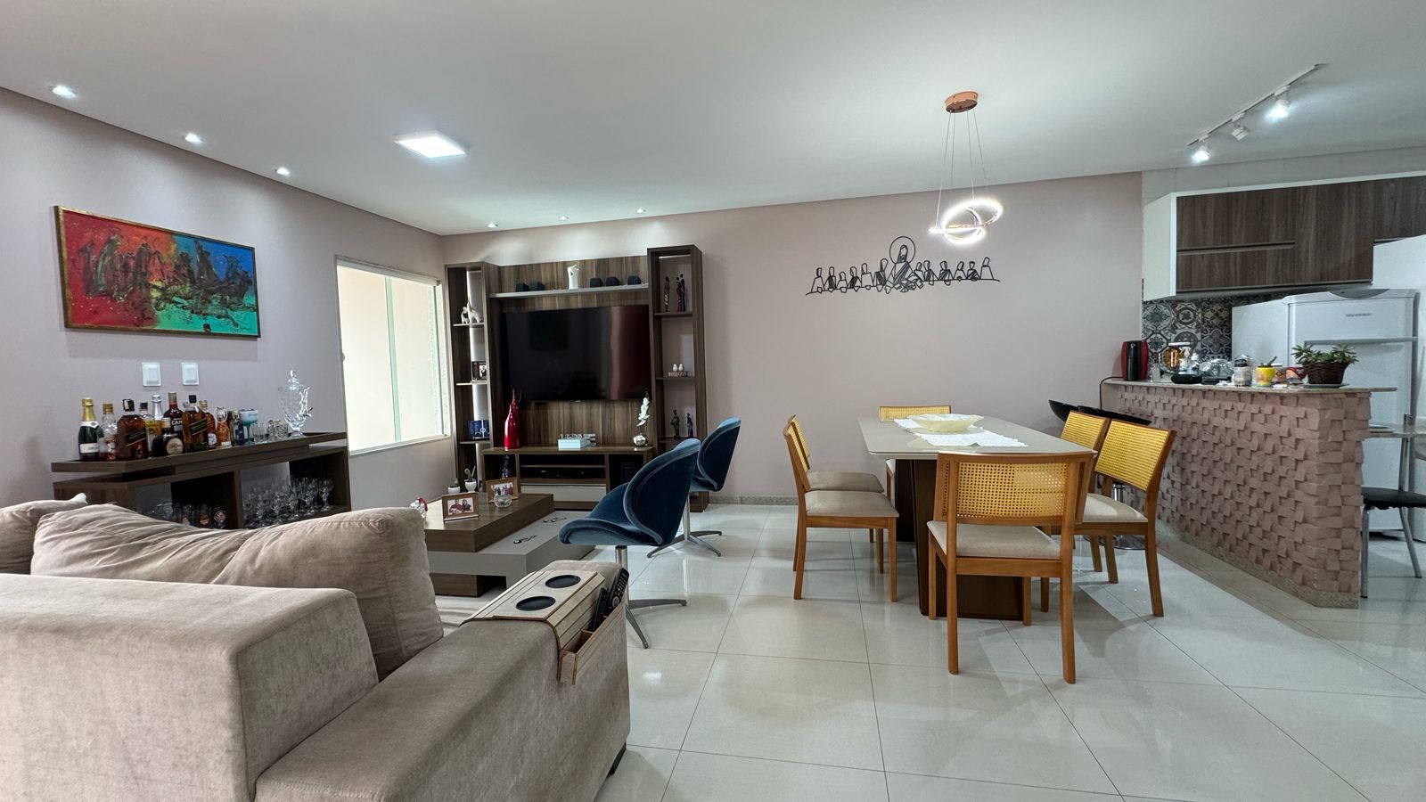 Imagens do imóveis Casa à venda por R$750.000,00 no bairro Heliópolis - Garanhuns/PE