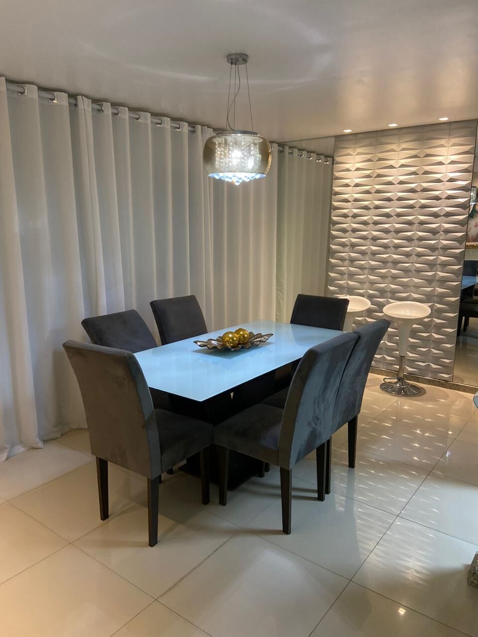 Imagens do imóveis Casa Alto Padrão por R$ 550.000,00 no bairro Heliópolis