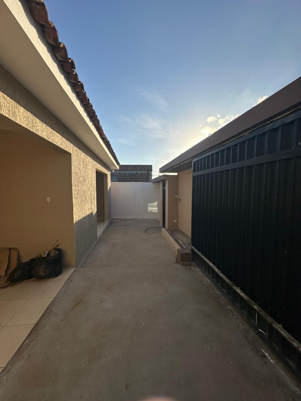 Imagens do imóveis Casa Padrão à venda no bairro Aluísio Pinto por R$400.000,00 em Garanhuns-PE