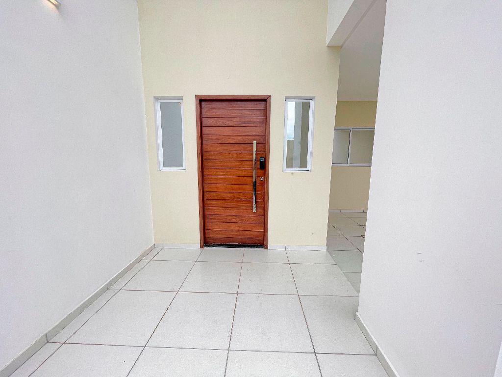 Imagens do imóveis Casa duplex com 3 quartos à venda por R$ 380.000 - Boa Vista - Garanhuns/PE