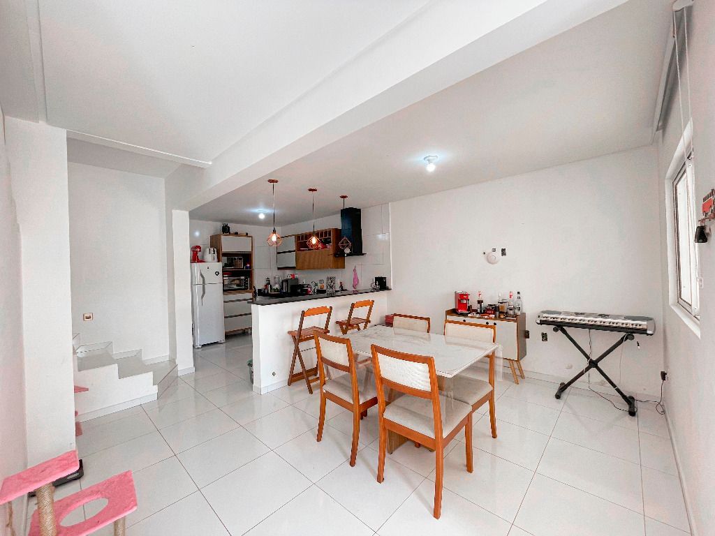 Imagens do imóveis Casa duplex com 3 quartos à venda por R$ 380.000 - Boa Vista - Garanhuns/PE