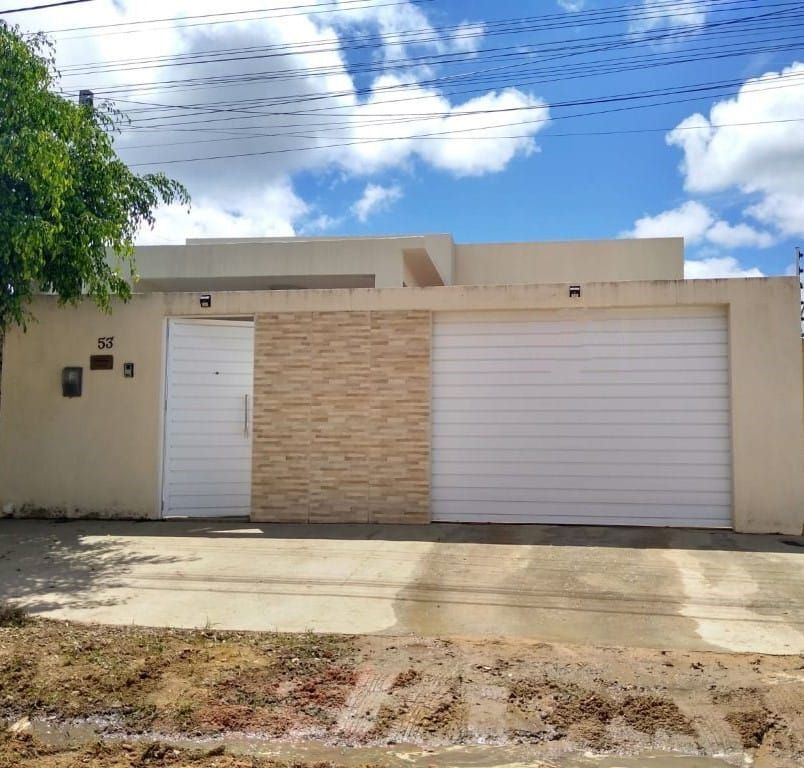 Imagens do imóveis Casa com 3 quartos à venda, 170 m² por R$ 550.000 - Aloísio Pinto - Garanhuns/PE