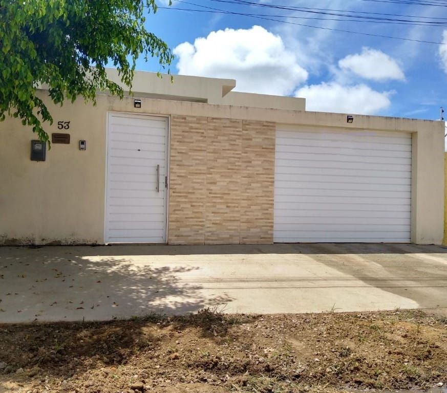 Imagens do imóveis Casa com 3 quartos à venda, 170 m² por R$ 550.000 - Aloísio Pinto - Garanhuns/PE