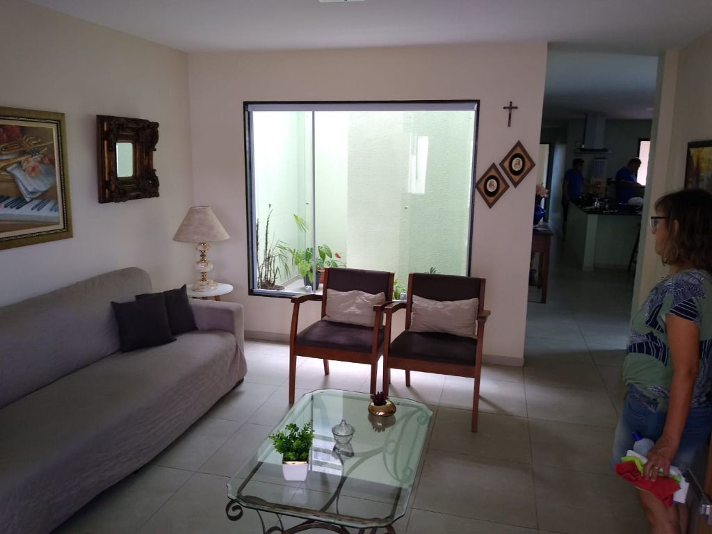 Imagens do imóveis Casa com 3 quartos à venda, 170 m² por R$ 550.000 - Aloísio Pinto - Garanhuns/PE
