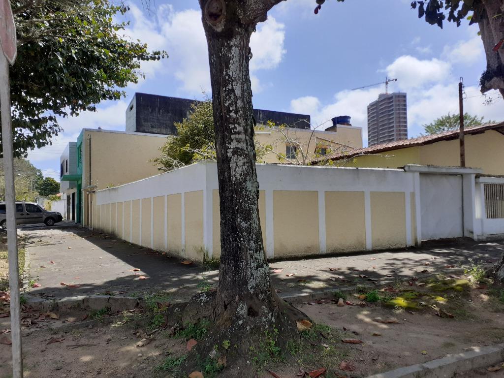 Imagens do imóveis Casa a venda por R$ 2.290.000  no bairro da Heliópolis