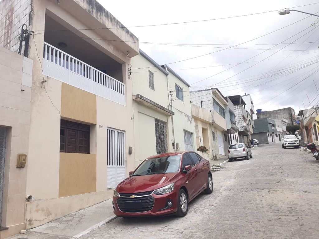 Imagens do imóveis Casa com 3 quartos à venda por R$ 350.000 - São José - Garanhuns/PE