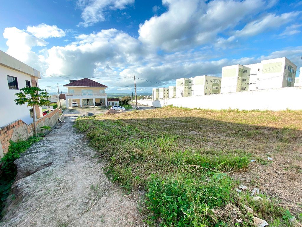 Imagens do imóveis Terreno à venda, 705 m² por R$ 160.000,00 - Portal das Colinas - Garanhuns/PE