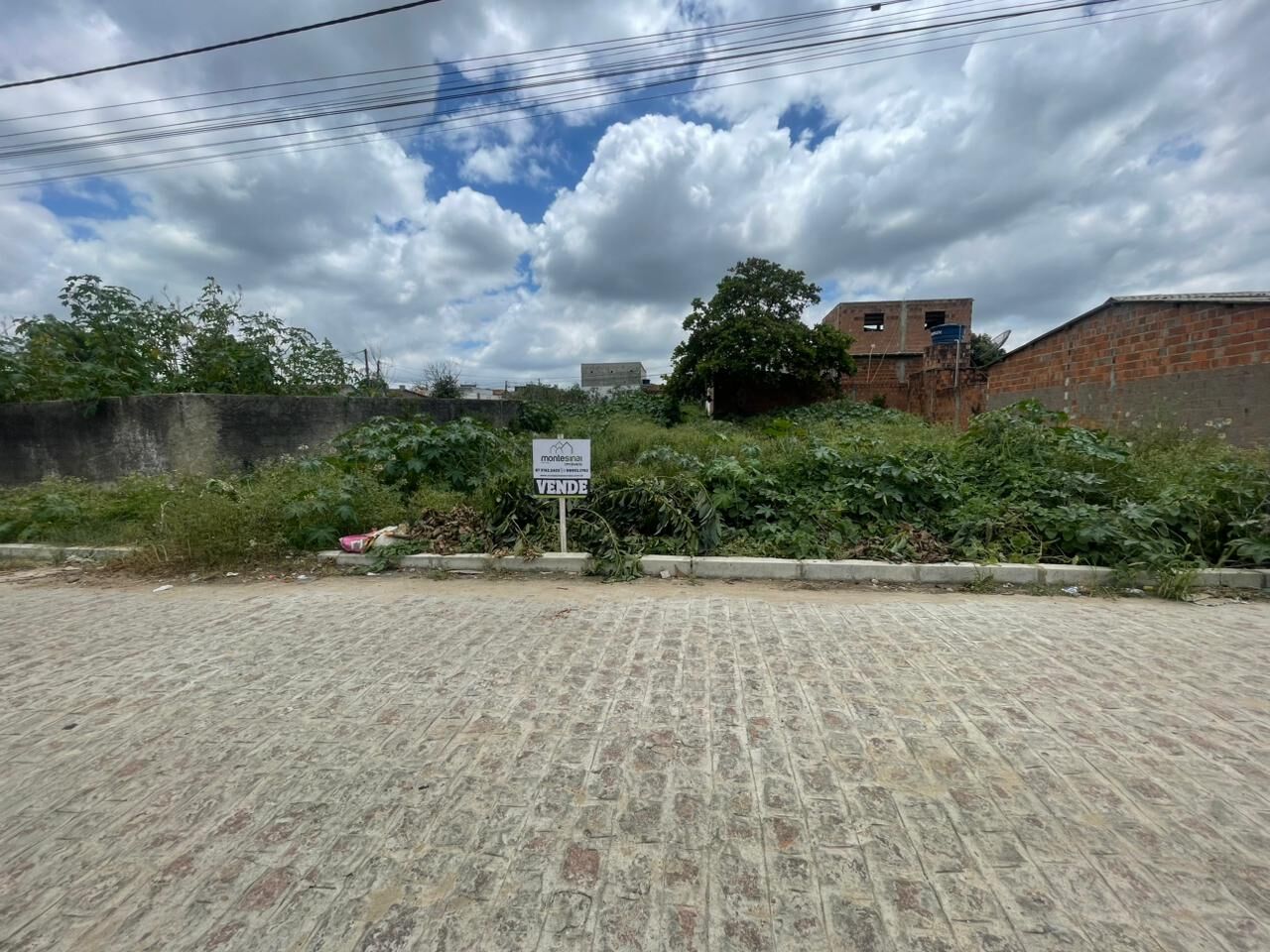 Imagens do imóveis 04 Terrenos à venda Dom Helder Cãmara por apenas R$190.000,00 rua pavimentada